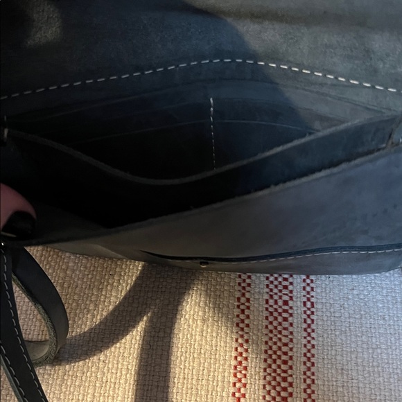 Portland Leather Gray Envelope Crossbody Bag - Picture 3 of 3